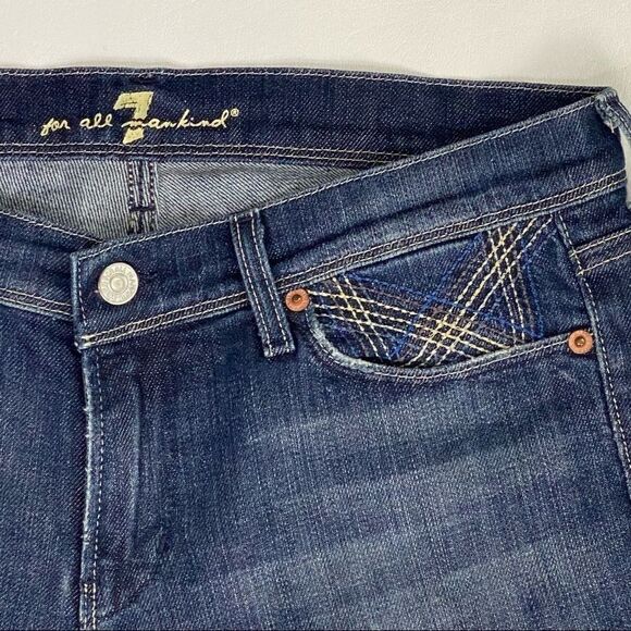 7 for All ManKind | Mia Stretch Capri’s - Picture 3 of 10